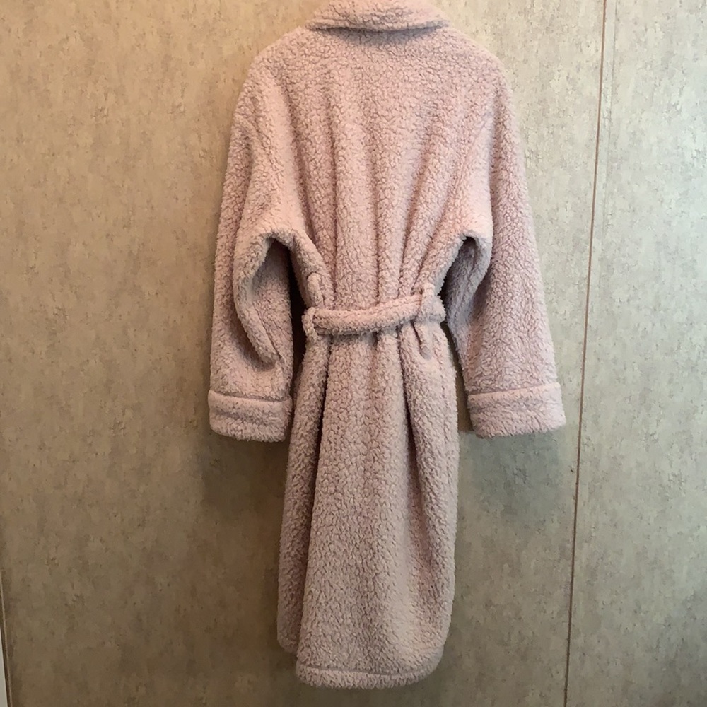 PotteryBarn Robe - Picture 2 of 5